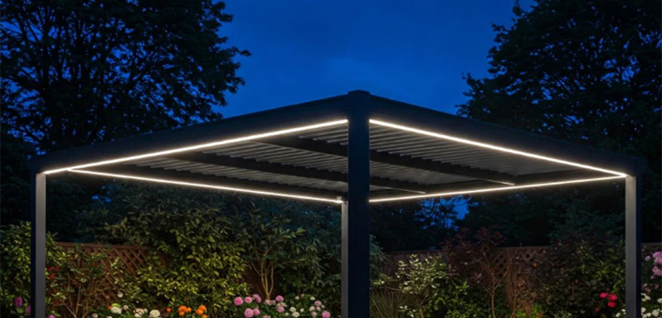 Integrated LED lighting accessory